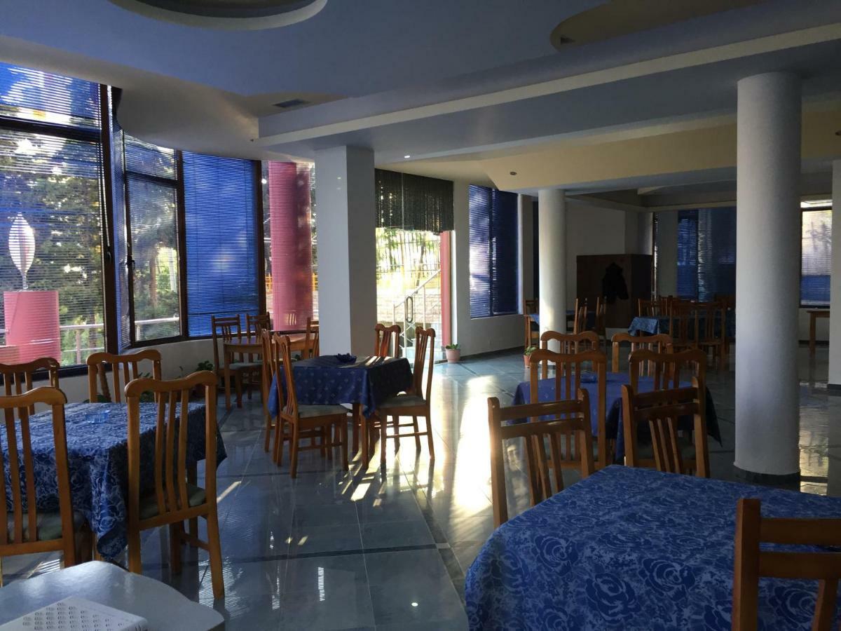 Hotel Moris Durrës Eksteriør billede