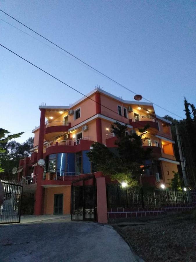 Hotel Moris Durrës Eksteriør billede